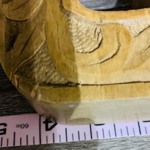 Decortive Wooden Letter J - Picture 7 of 11